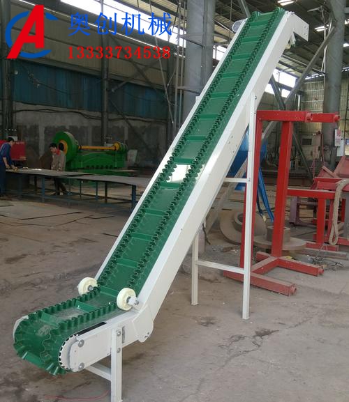 大傾角皮帶輸送機(jī)的應(yīng)用場景 大傾角皮帶輸送機(jī)的應(yīng)用場景